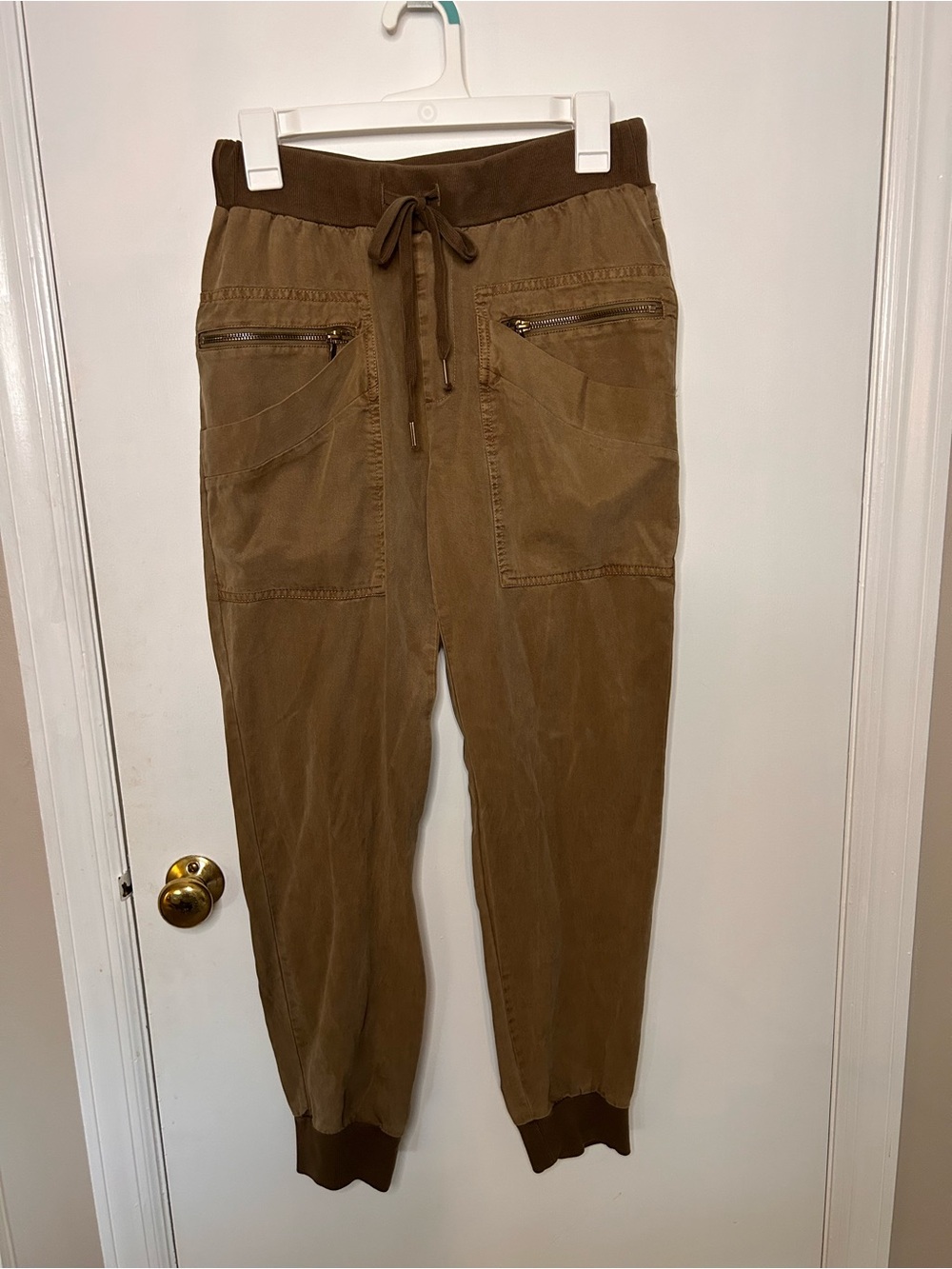 YOUNG FABULOUS & BROKE BROWN TENCEL UTILITY JOGGERS SIZE SMALL